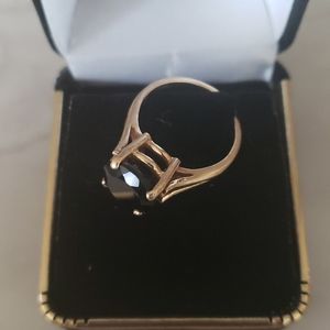 EUC 14k black spinel ring Trade